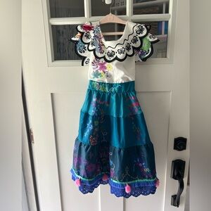 Mirabel (Encanto) costume / dress up - size 5/6